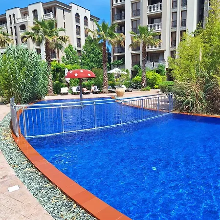 3 With Poolview In Cascadas ساني بيتش
