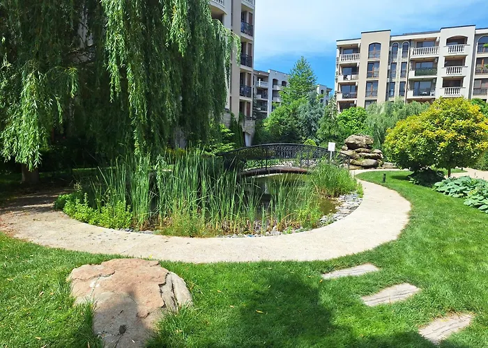 3 With Poolview In Cascadas Apartament *